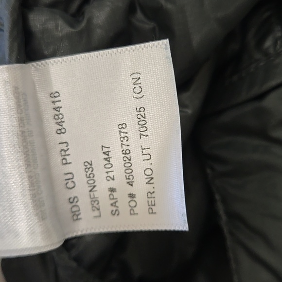 Mountain Hardwear Ghost Whisperer/2 Down Vest. Like New Condition! Size Medium - Picture 6 of 6